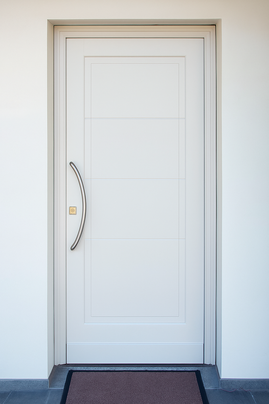 Porte d'entree en bois dure - vernis