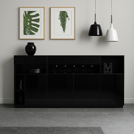 Buffet moderne avec étagères ouvertes et fermées
