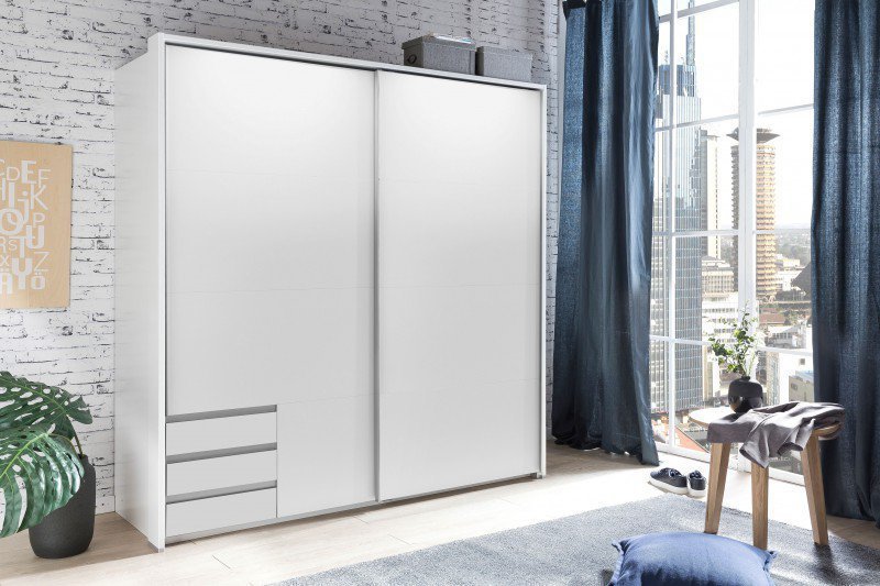 Armoire a portes coulissantes élégante et fonctionnelle