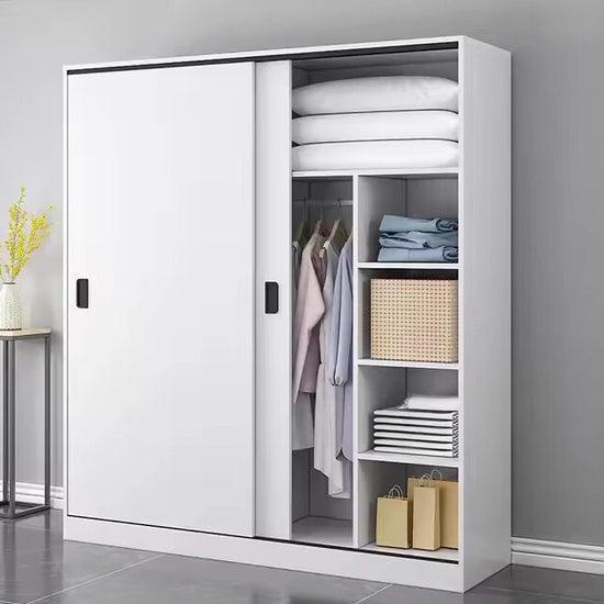 Armoire a portes coulissantes élégante et fonctionnelle